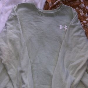 light green underarmer sweater size S in women